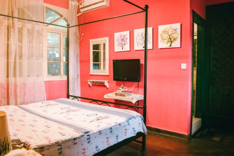 凤凰本先生客栈