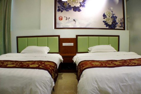 丹霞山荷塘月色客栈