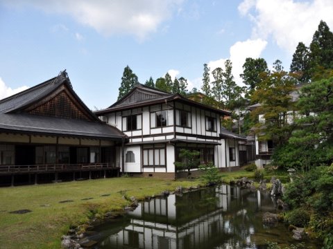 天徳院(Tentokuin)