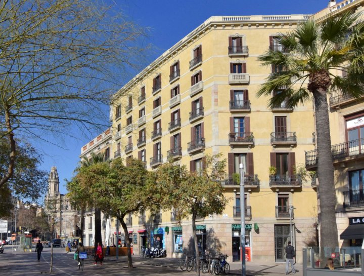 New Reina Cristina in Barcelona