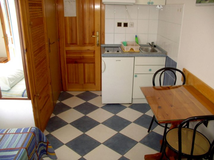 Studio Apartment Jadranka SA7 Sucuraj, Island Hvar