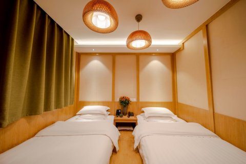 雅安聚源酒店(廊桥卓达广场店)