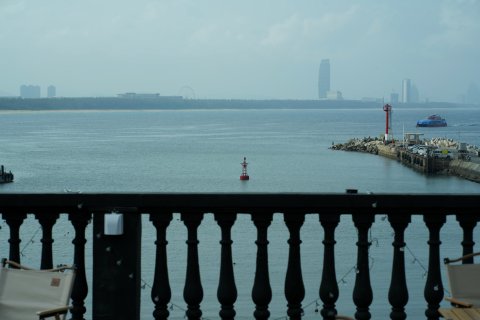 三亚 Summer·冬藏海景设计民宿&Whisky Bar(蜈支洲岛后海店)