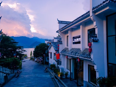 东江湖左岸民宿