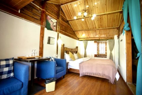 丽江束河听松观云客栈