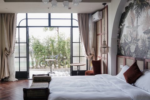 三亚 Summer·冬藏海景设计民宿&Whisky Bar(蜈支洲岛后海店)