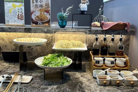 如家商旅酒店(重庆解放碑洪崖洞步行街店)