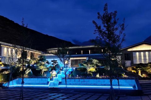 冶力关阿玛周措度假民宿