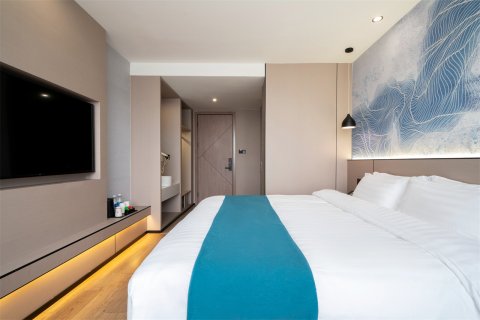 格林凯瑞轻奢酒店(台州路桥中盛广场店)