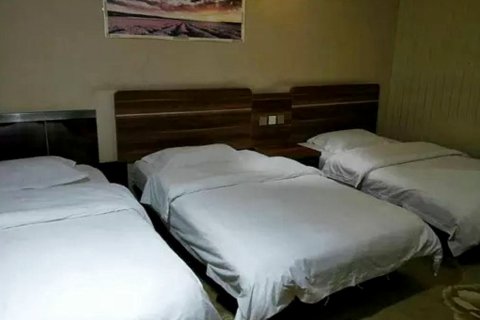 晋唐商务宾馆(吉木萨尔广场店)