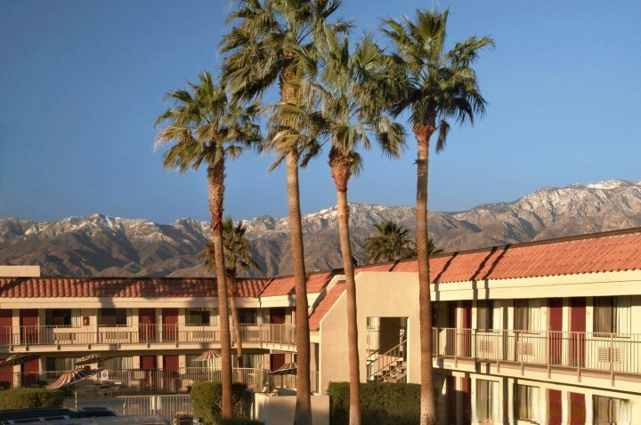 千棕榈6号汽车旅馆(Motel 6 Thousand Palms, CA - Rancho Mirage)