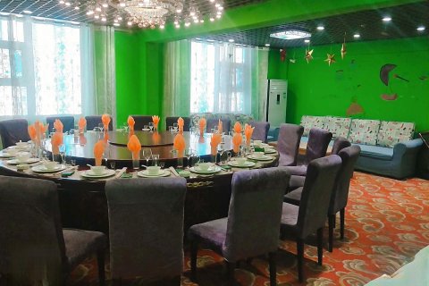 琴海大酒店(蕲春火车站黄商中美购物广场店)