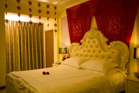 邻水富安假日酒店