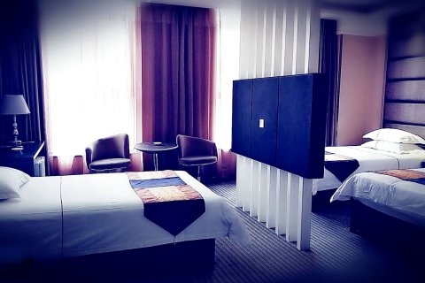 哈密香芝丽酒店(时代广场店)