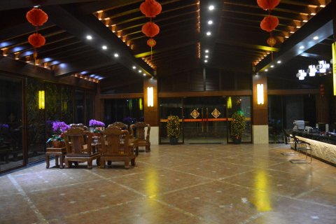 万宁曼特宁温泉酒店公寓(兴隆镇店)