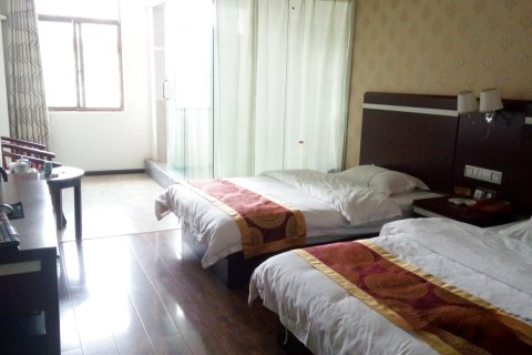 墨江双胞城客栈