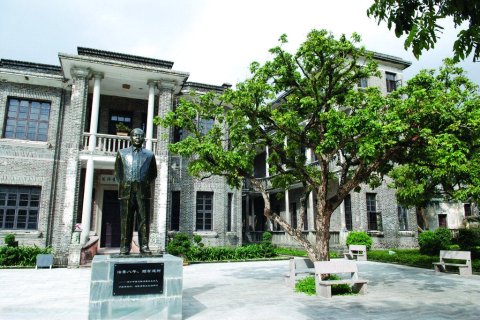 东兴东海大酒店