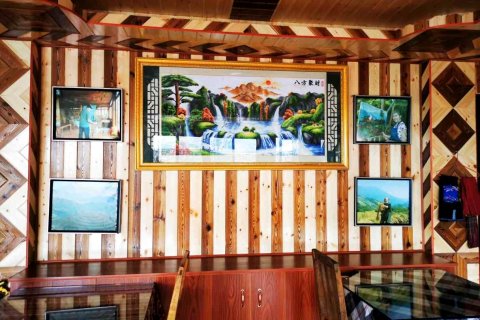 龙脊梯田寨花楼民宿(西山韶乐观景点千层天梯店)