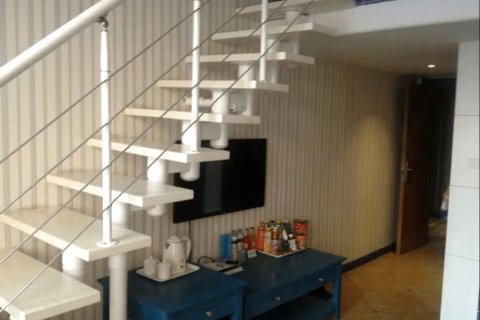 双鸭山雨顺时尚艺术宾馆