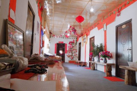 康定贡嘎山蜀山之王客栈