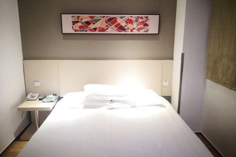 豪泰168酒店（无锡梁溪万达广场靖海地铁站店）