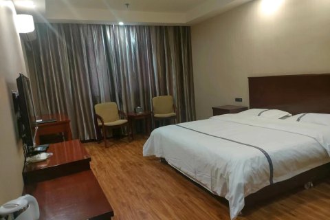 吉木萨尔五彩富地宾馆