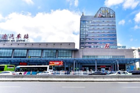 锦江之星酒店(青岛台东步行街小村庄地铁站店)