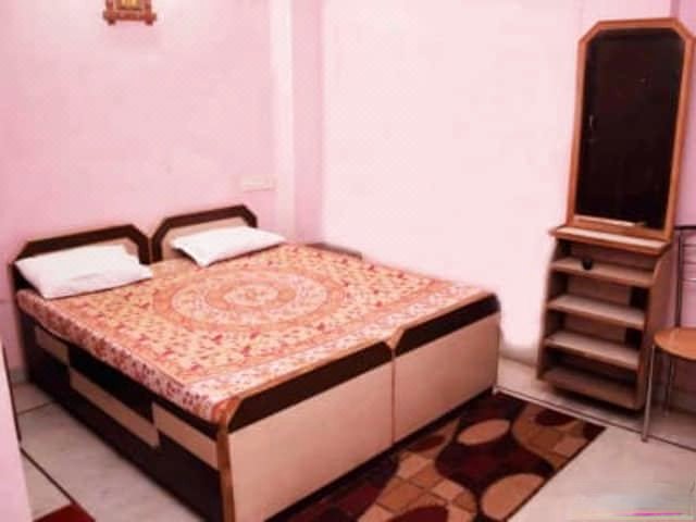 Shri Sai Manglam Guest House