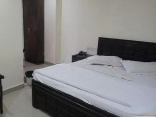 Shri Niketan Guest House