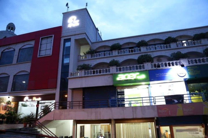 OYO 2540 Hotel Pearls