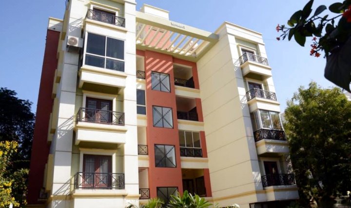 3 BHK Apartment for 6 Guests in Gotri