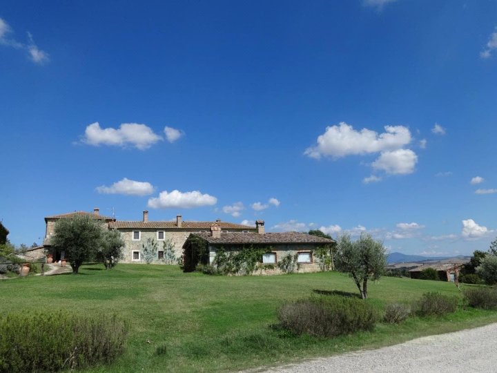 乐索贝尔迪奥西亚农家乐(Agriturismo le Sorbelle d'Orcia)