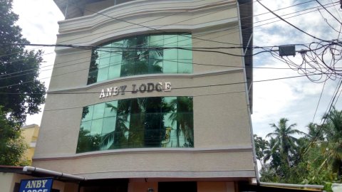 Budget Lodge Room in Thiruvananthapuram