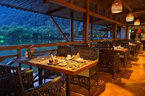 大新明仕艺术酒店