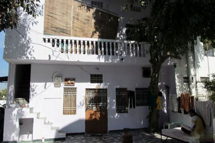 Meenakshi Guest House