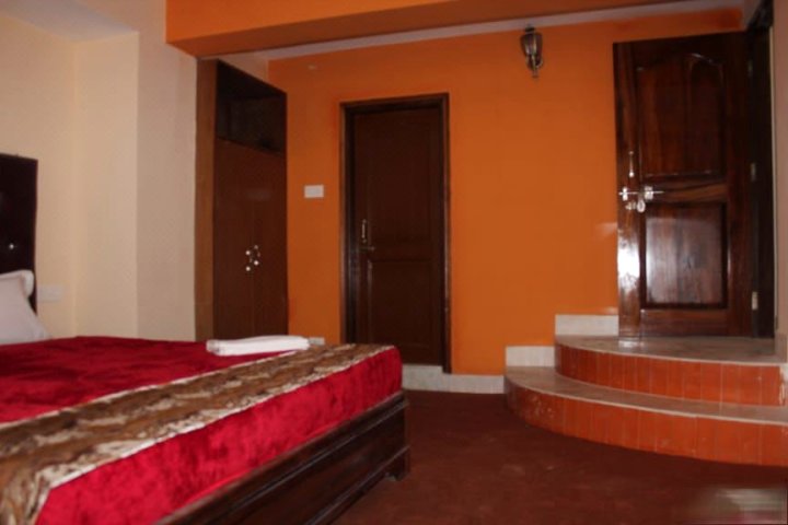 2-Br Bnb in Darjeeling, by GuestHouser 18000