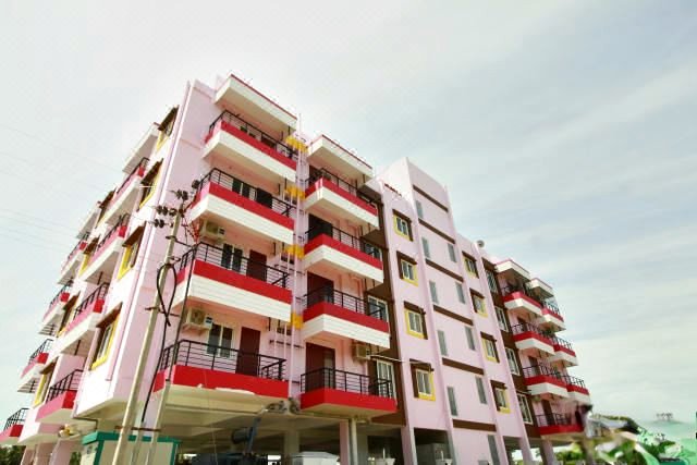 OYO 14521 Cosy 3BHK