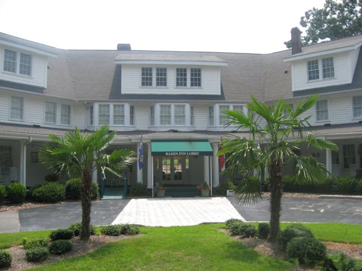 巴丁酒店暨高尔夫球俱乐部(The Badin Inn & Golf Club)