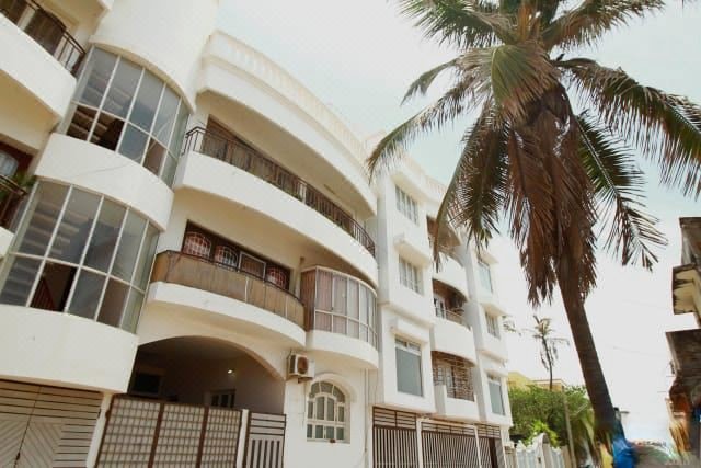 OYO 15755 Cozy 2BHK