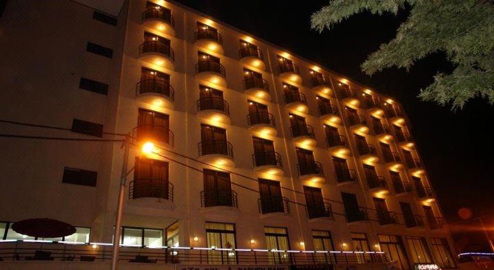 索拉姆巴酒店(Soramba Hotel)