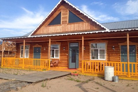 额尔古纳恩和冬妮娅河畔家园客栈