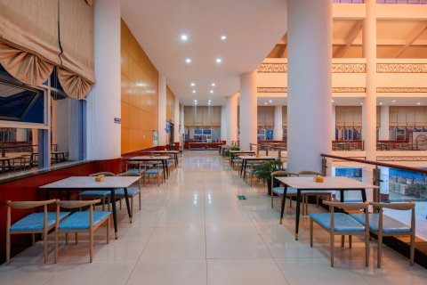 耿马天鹅湖大酒店