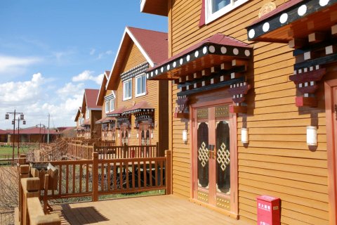 红原虎头山安多部落民族风情村