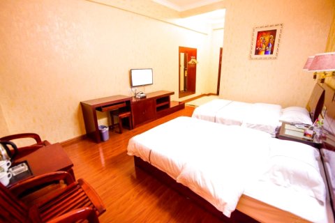 瑞丽启诺客栈(金泉路店)