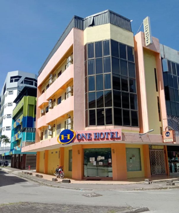 萨汤加亚一号酒店(One Hotel Sadong Jaya)