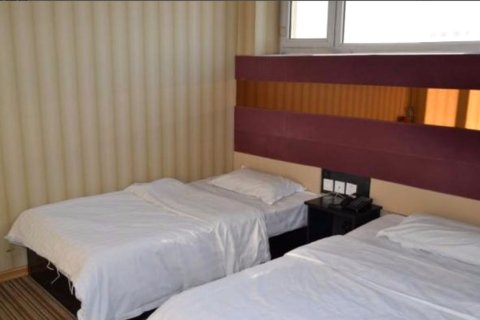 杜尔伯特贵足霖宾馆