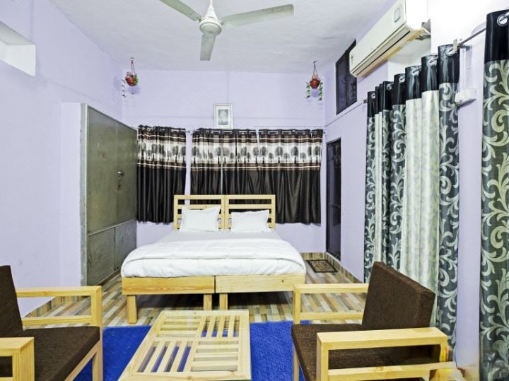 Parmanand Home Stay