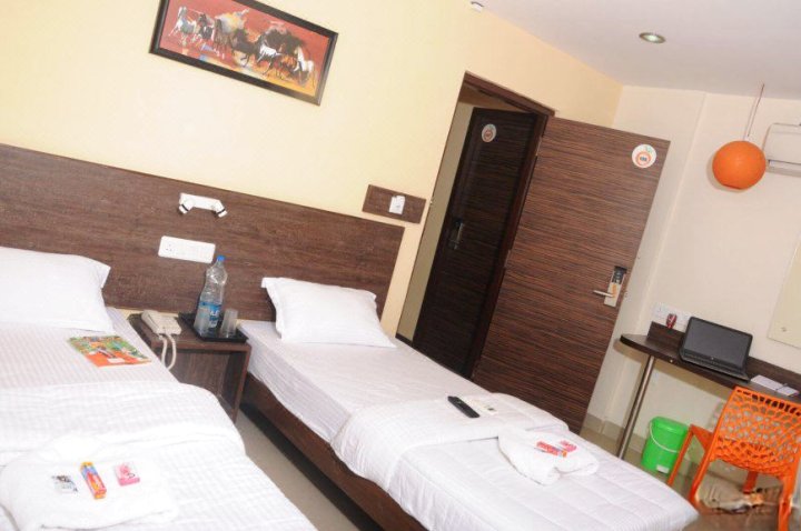 Orange Inn Hotel Cum Service Apartment(Manapakkam)