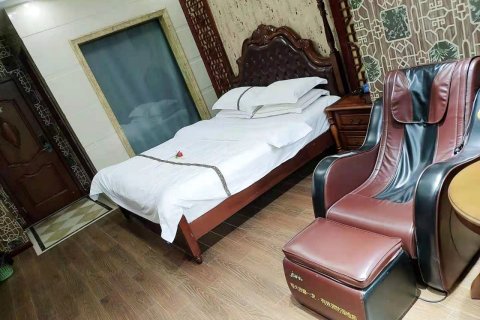 仪陇爱丁堡风情酒店