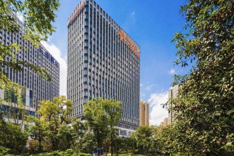 维也纳酒店(昆明火车站西山万达广场店)